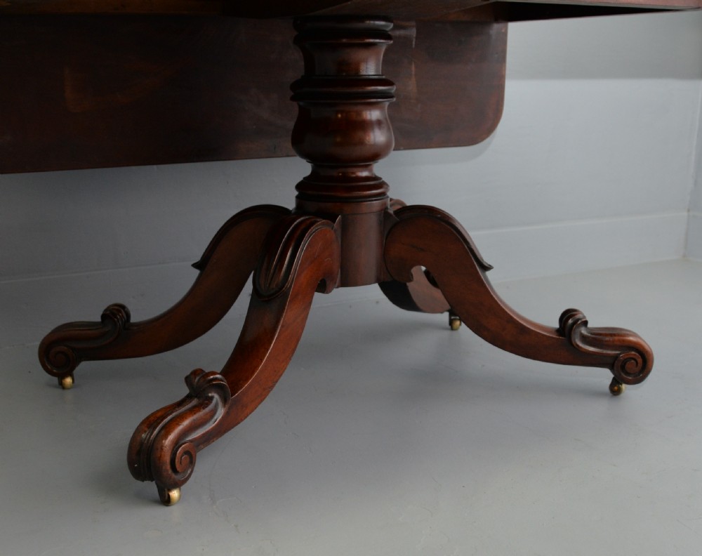 Superb William IV Solid Mahogany Dining Table Seats Four View XIII
