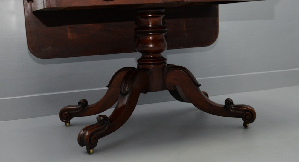 Superb William IV Solid Mahogany Dining Table Seats Four View XIV