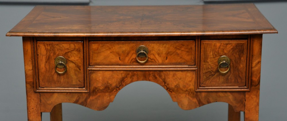 Early 18th Century Style Walnut Lowboy Side Table View XIV