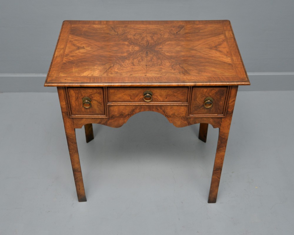 Early 18th Century Style Walnut Lowboy Side Table View XV
