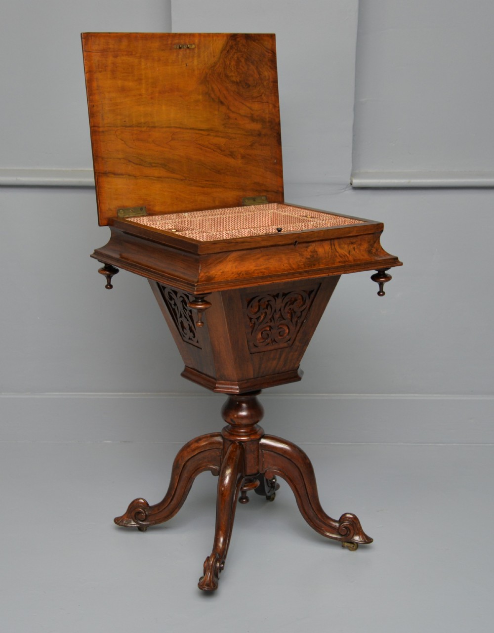 Victorian Burr-Walnut Sewing Work Table View XIII