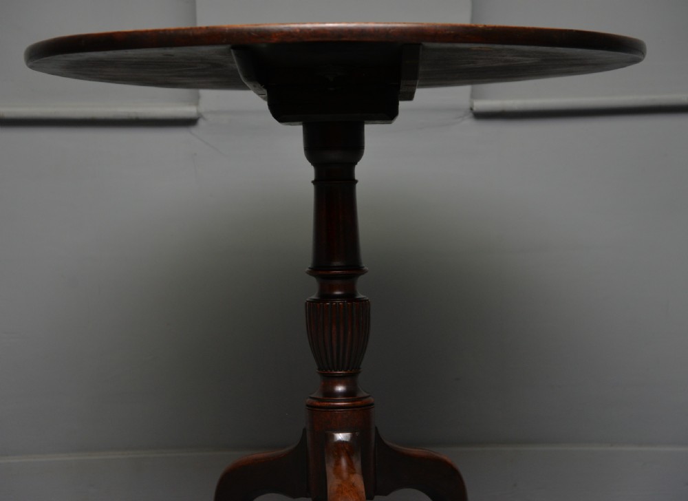 Georgian 18th Century Mahogany Tilt Top Side Occasional Table View X