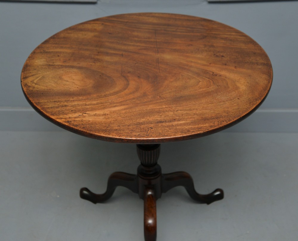 Georgian 18th Century Mahogany Tilt Top Side Occasional Table View XI