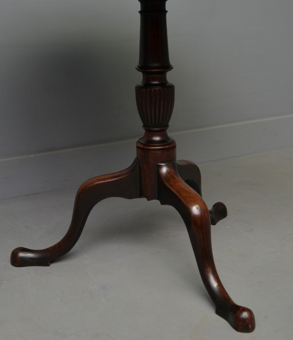 Georgian 18th Century Mahogany Tilt Top Side Occasional Table View XIV