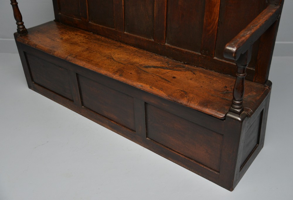 18th Century Georgian Oak Box Settle View XVI
