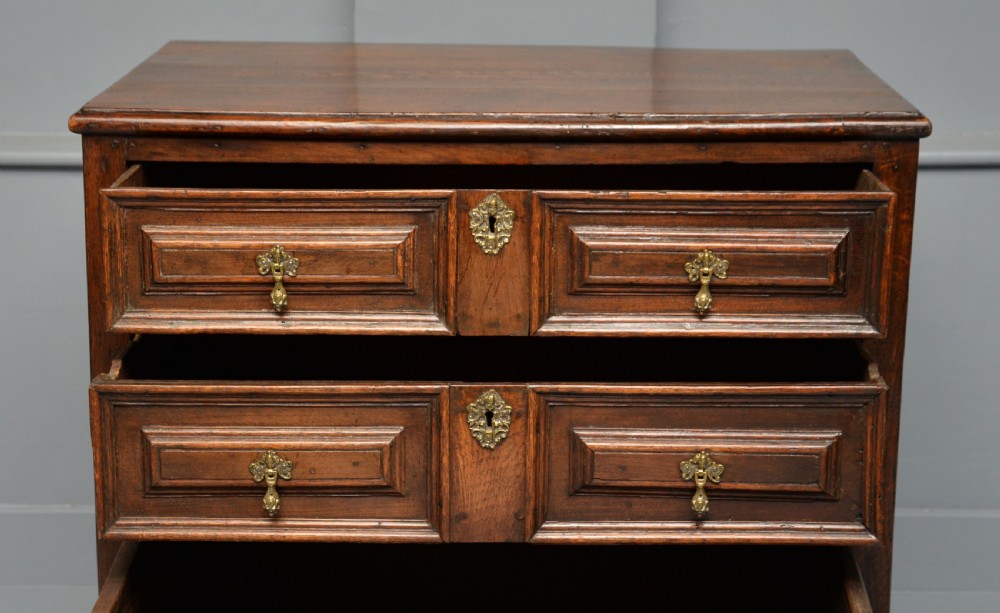 William and Mary Late 17th Century Oak Chest Of Drawers View V