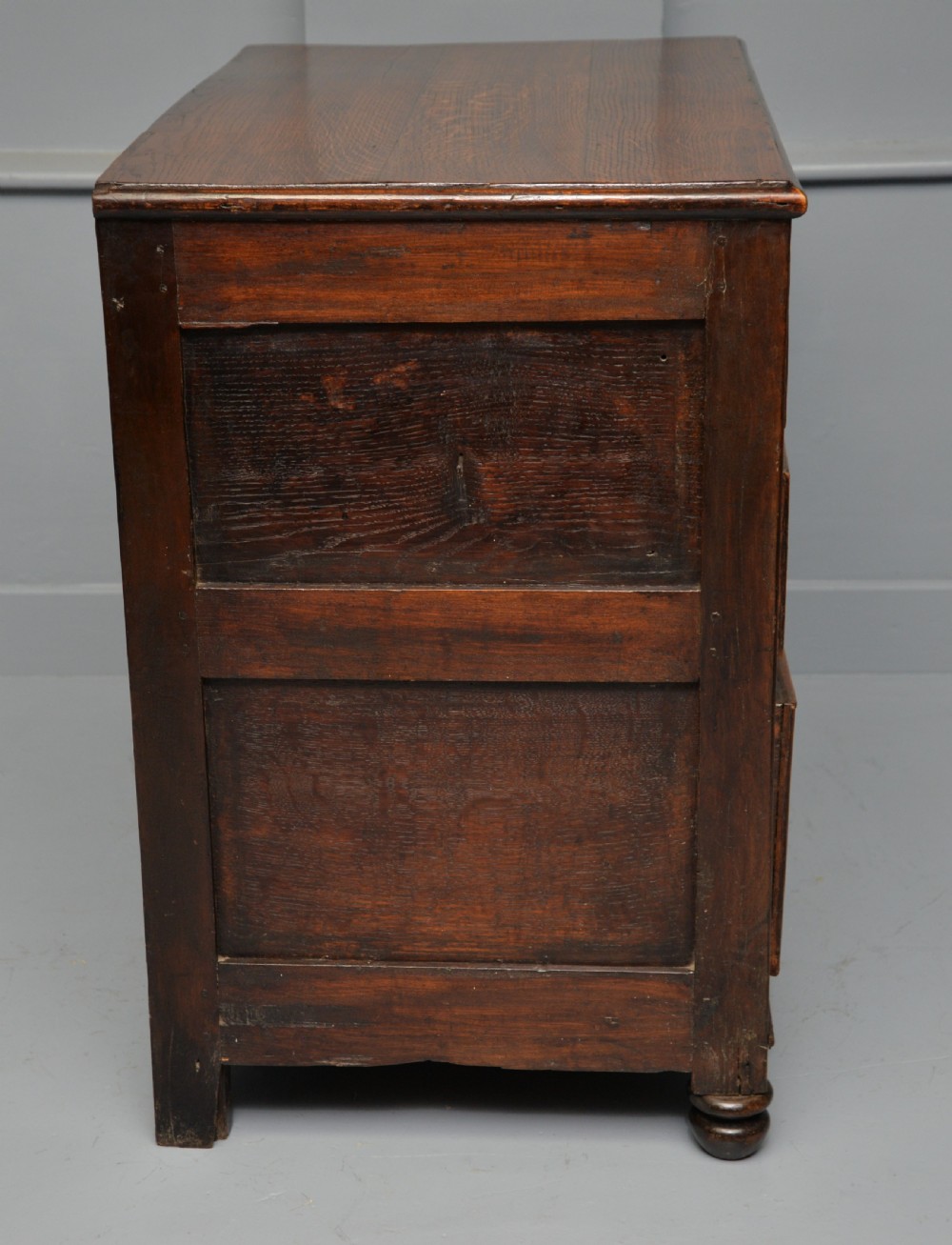 William and Mary Late 17th Century Oak Chest Of Drawers View IX