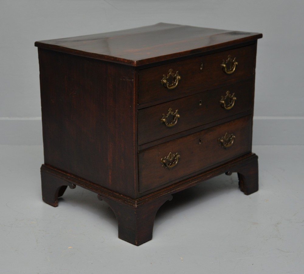 Charming Small Georgian Mahogany Chest Of Drawers View XIV