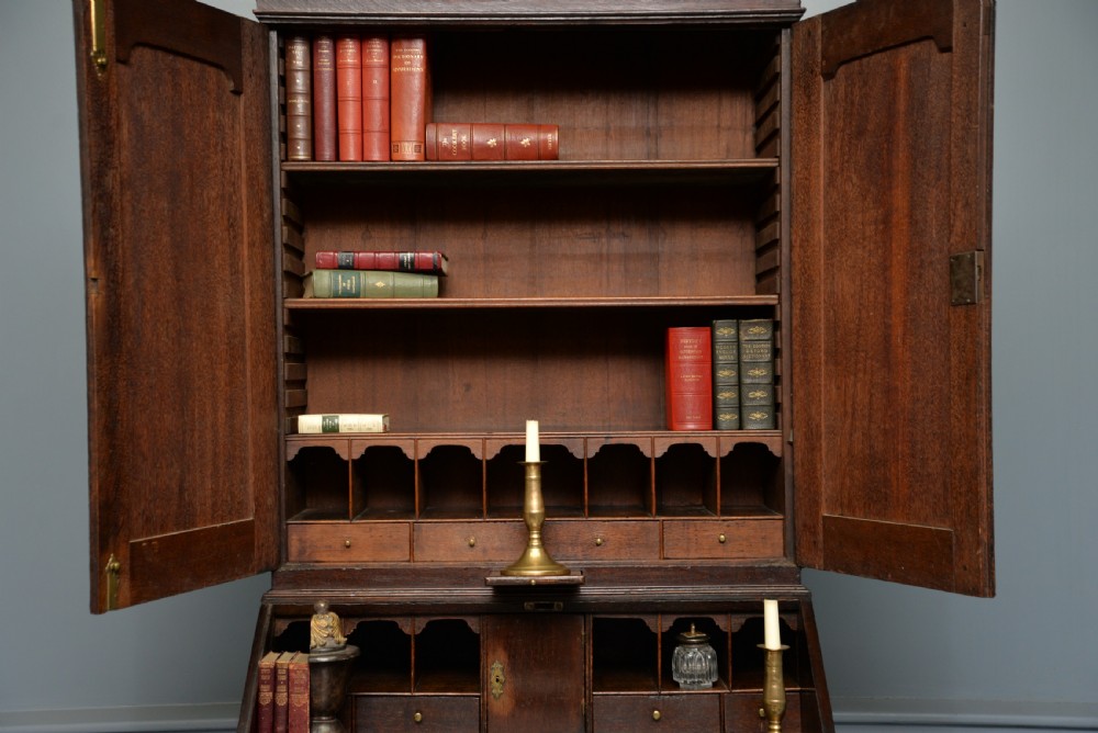 Early 18th Century Solid Oak Bureau Bookcase Cabinet View VII
