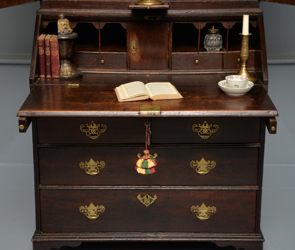 Early 18th Century Solid Oak Bureau Bookcase Cabinet View VIII