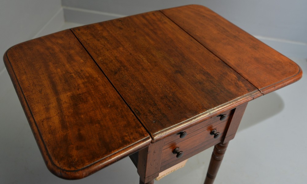 Elegant Regency Mahogany Pembroke Work Sewing Side Lamp Table View XVI