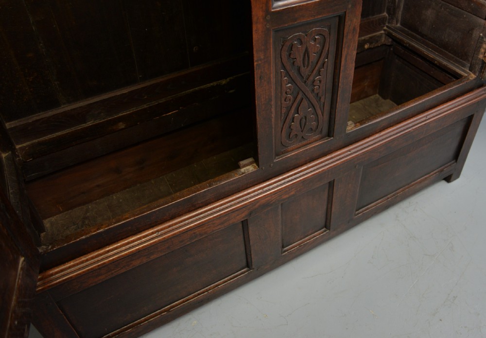 Charming 17th Century Oak Two Part Livery Cupboard / Wardrobe View XIV