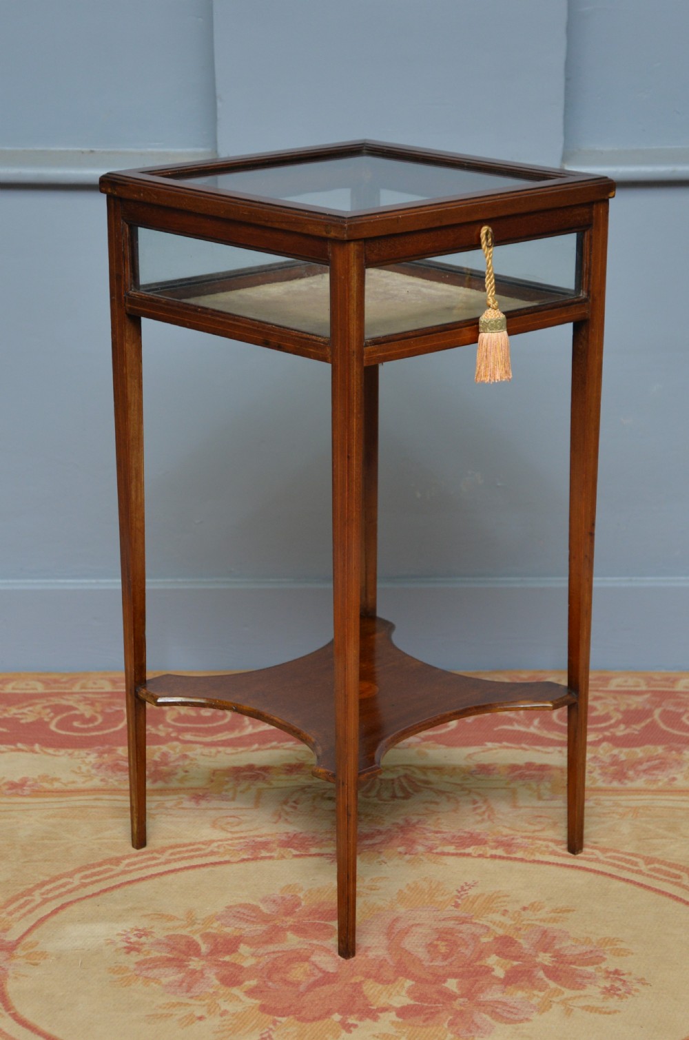 Edwardian Sheraton Style Mahogany Bijouterie Trinket Display Table