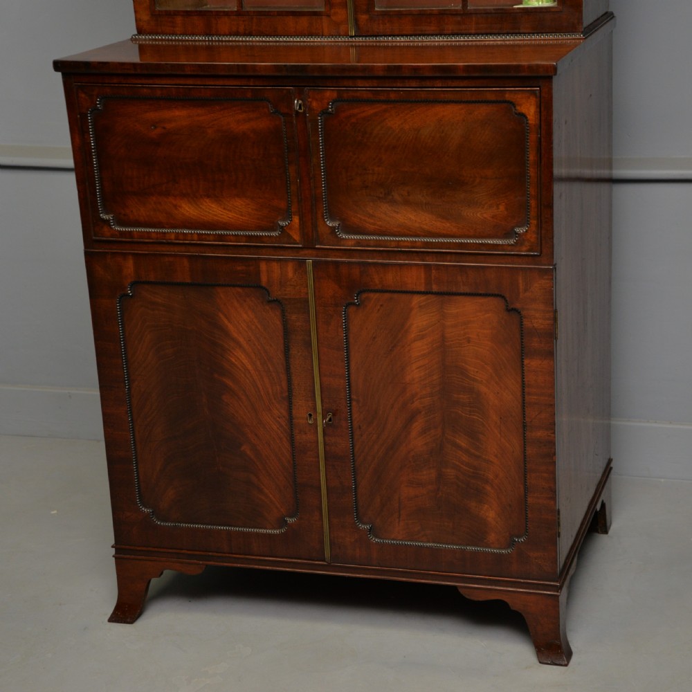 Small and Elegant Regency Mahogany Secretaire Bookcase Cabinet  View XI