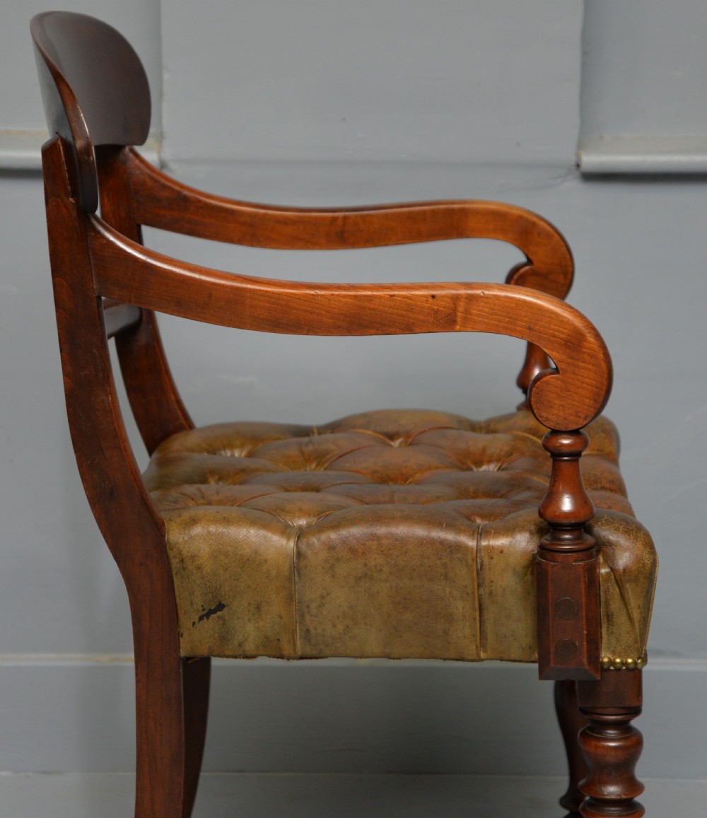 Handsome Mid 19th Century Mahogany & Buttoned Leather Desk Chair View IX