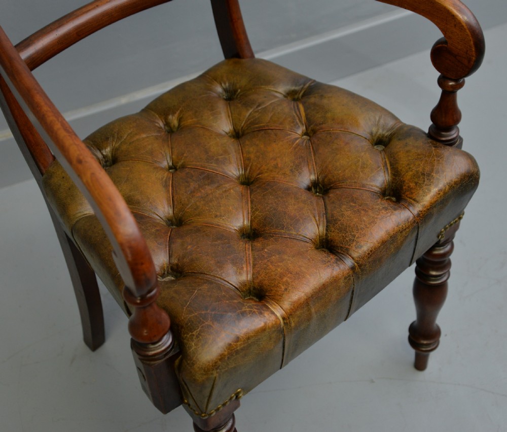 Handsome Mid 19th Century Mahogany & Buttoned Leather Desk Chair View XVI