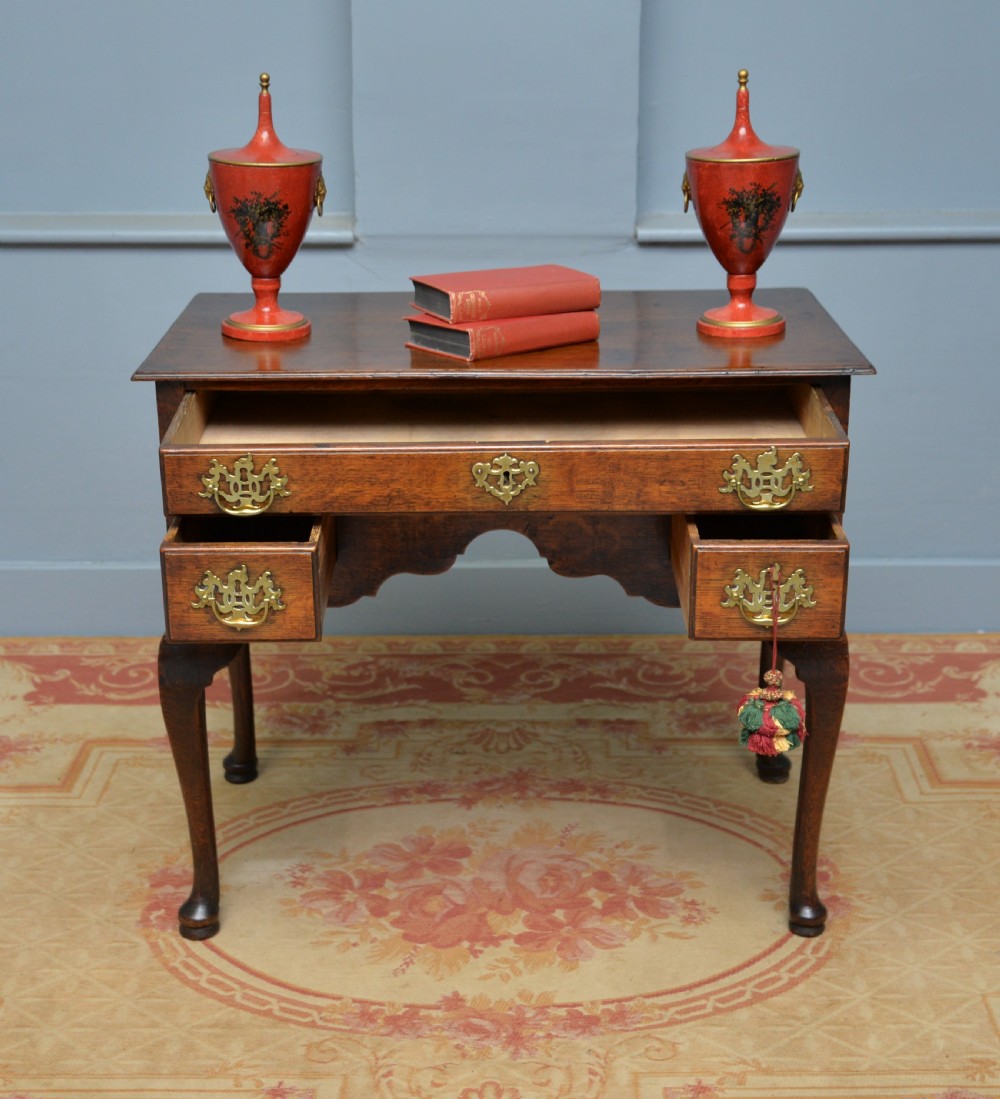 18th Century Georgian Oak Lowboy Side / Dressing Table View III