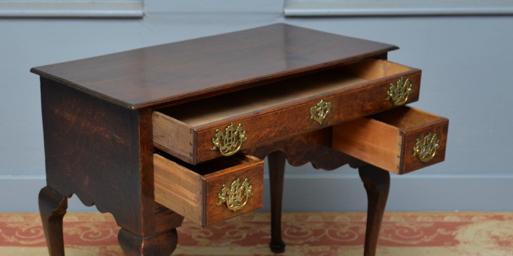 18th Century Georgian Oak Lowboy Side / Dressing Table View VIII