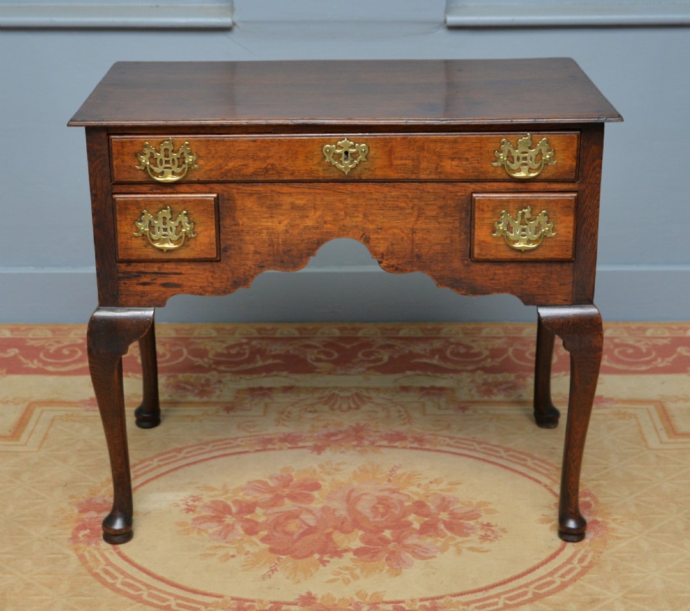 18th Century Georgian Oak Lowboy Side / Dressing Table View IX