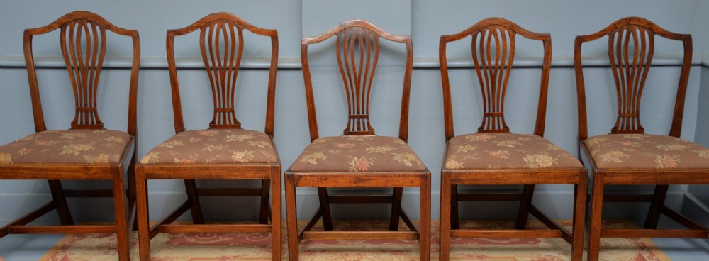 Set Of Six 18th Century Georgian Hepplewhite Mahogany Dining Chairs View V