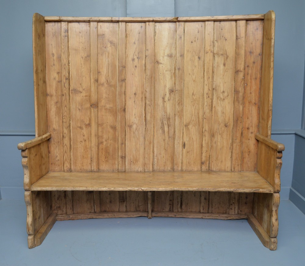 Charming 19th Century Stripped Pine Settle View VIII