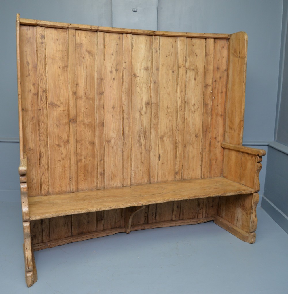 Charming 19th Century Stripped Pine Settle View XII