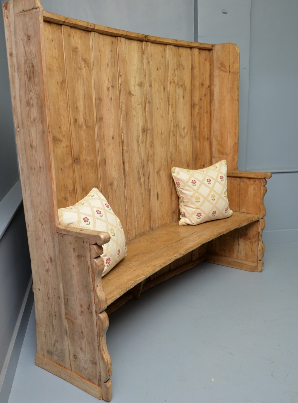 Charming 19th Century Stripped Pine Settle View XXIV