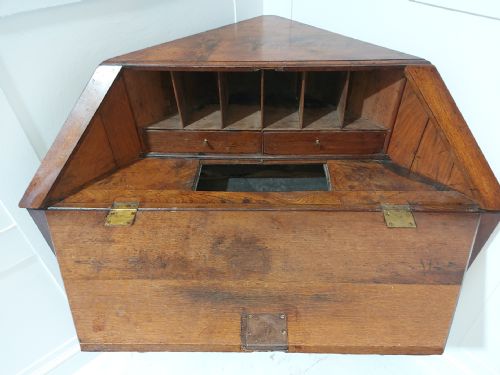 RARE GEORGE I OAK CORNER BUREAU C172030 - ADDITIONAL PHOTO 5