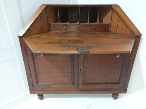 RARE GEORGE I OAK CORNER BUREAU C172030 - ADDITIONAL PHOTO 6