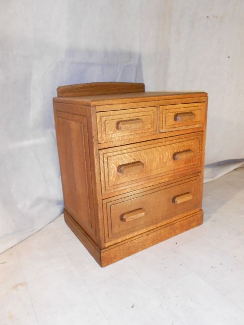 fig 1. ARTS & CRAFTS BRYNMAWR OAK CHEST OF DRAWERS c1920-30