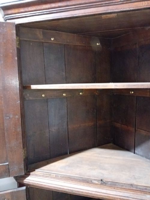 ANTIQUE GEORGE II OAK FREE STANDING CORNER CUPBOARD C174060 - ADDITIONAL PHOTO 6