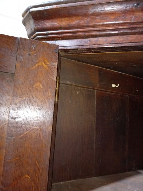 ANTIQUE GEORGE II OAK FREE STANDING CORNER CUPBOARD C174060 - ADDITIONAL PHOTO 15