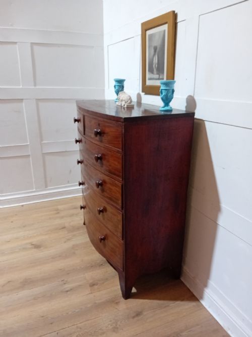 ANTIQUE GEORGIAN MAHOGANY BOW FRONT CHEST OF DRAWERS C182030 - ADDITIONAL PHOTO 1