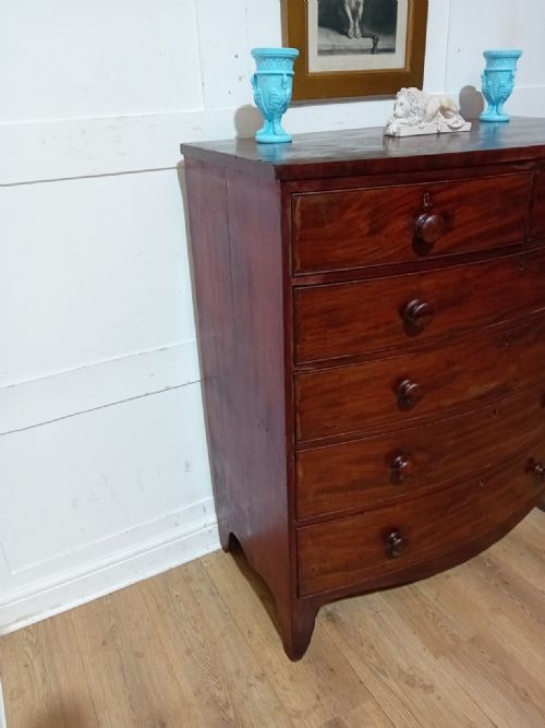 ANTIQUE GEORGIAN MAHOGANY BOW FRONT CHEST OF DRAWERS C182030 - ADDITIONAL PHOTO 4