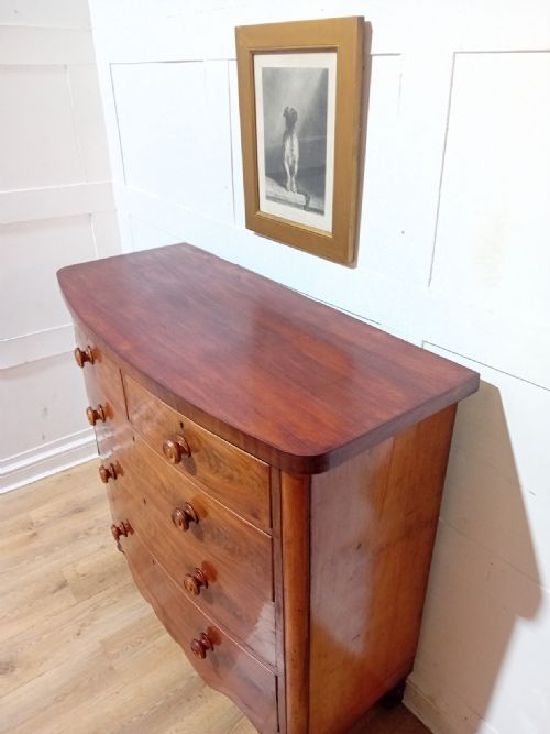 ANTIQUE VICTORIAN MAHOGANY BOW FRONT CHEST OF DRAWERS C187090 - ADDITIONAL PHOTO 10