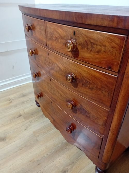 ANTIQUE VICTORIAN MAHOGANY BOW FRONT CHEST OF DRAWERS C187090 - ADDITIONAL PHOTO 14