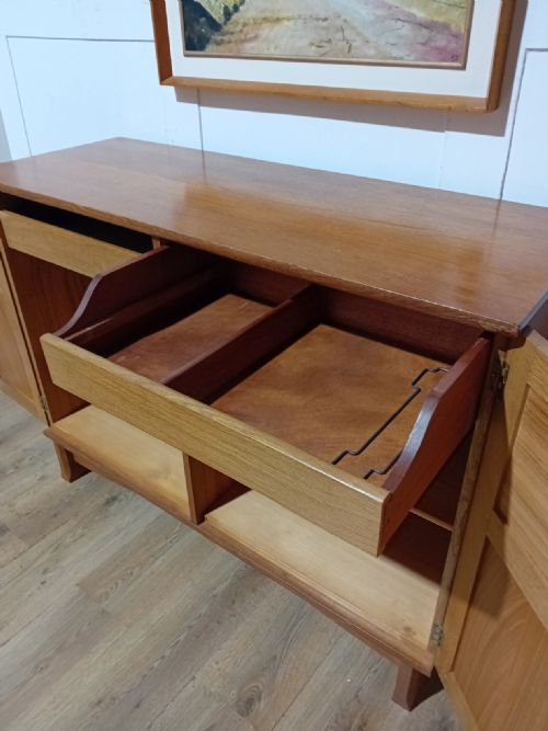 ANTIQUE COTSWOLD SCHOOL OAK SIDEBOARD BY ARTHUR BASIL REYNOLDS - ADDITIONAL PHOTO 14