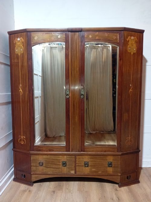 GLASGOW SCHOOL WYLIE LOCHHEAD OF GLASGOW WARDROBE DESIGNED BY E A TAYLOR RARE ARTS CRAFTS WARDROBE - ADDITIONAL PHOTO 4