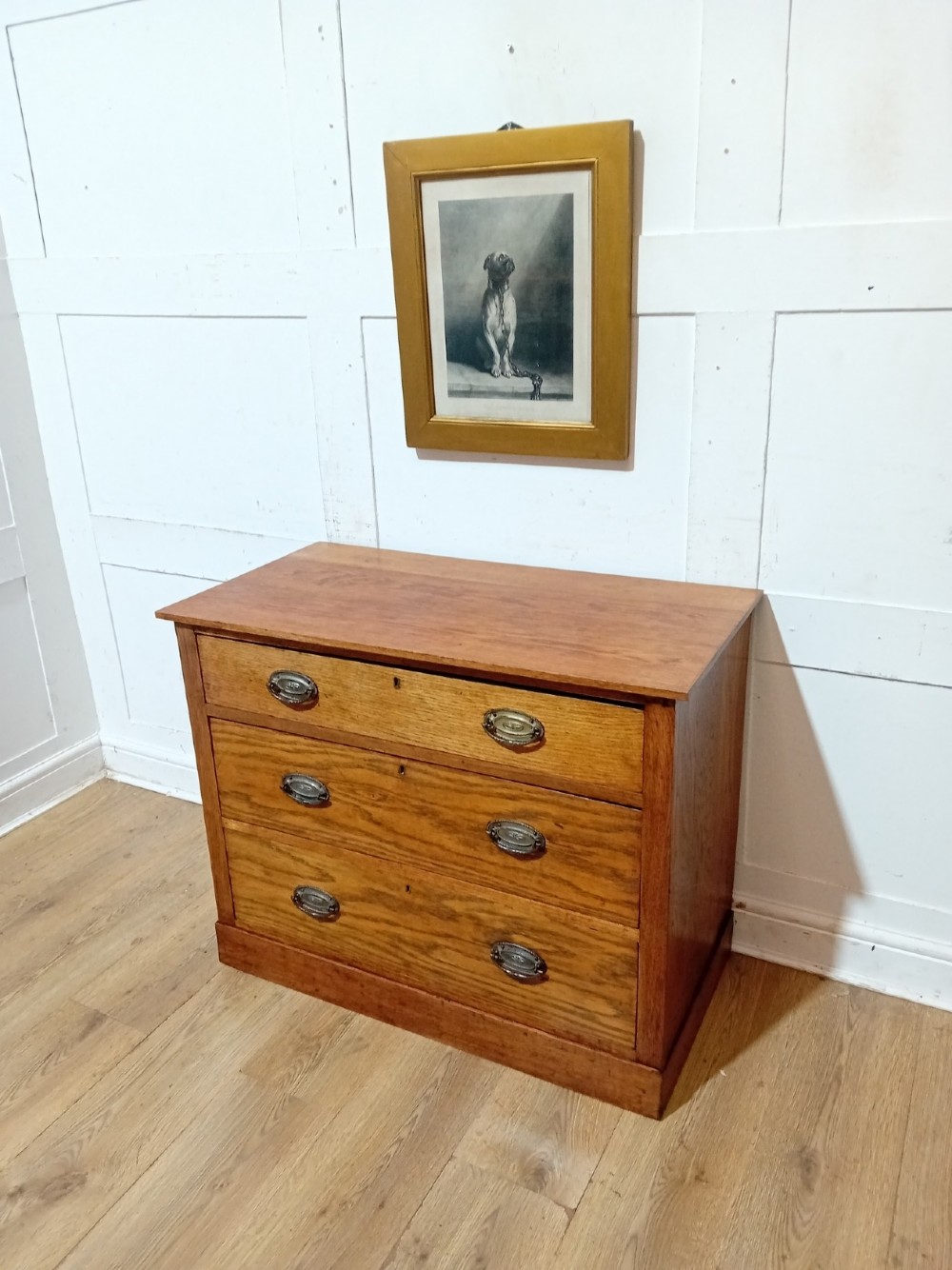 ANTIQUE ARTS & CRAFTS OAK CHEST OF THREE DRAWERS c1880-1900