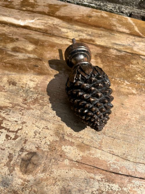 CAST IRON STAIRCASE FINIAL - ADDITIONAL PHOTO 2