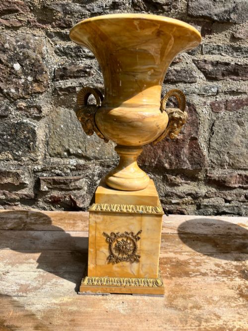 PAIR OF ITALIAN SIENNA MARBLE AND BRASS DECORATIVE VASES - ADDITIONAL PHOTO 4