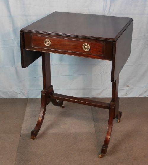 Regency period, mahogany dropleaf, occasional, side table