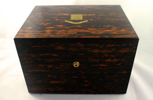 fig 1. Lady's travelling Vanity Box