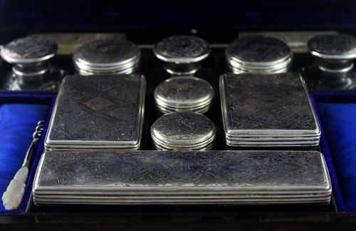 fig 3. Lady's travelling Vanity Box
