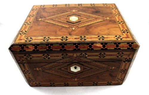 fig 1. Figured Walnut Table Box