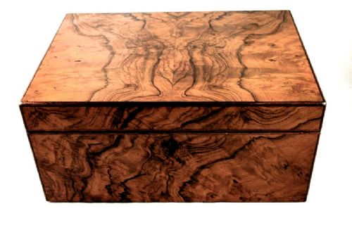 fig 1. Walnut Ladies Box