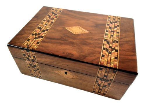 fig 1. Figured Walnut Table Box c.1880