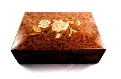 fig 1. Amboyna Table Box c.1920