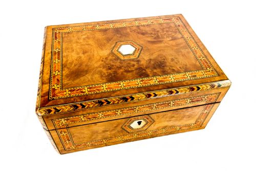 Burr Walnut Table Box C.1870
