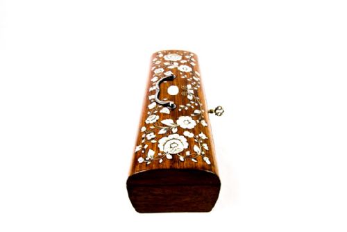 fig 1. Mother of Pearl Ladies Box c.1850